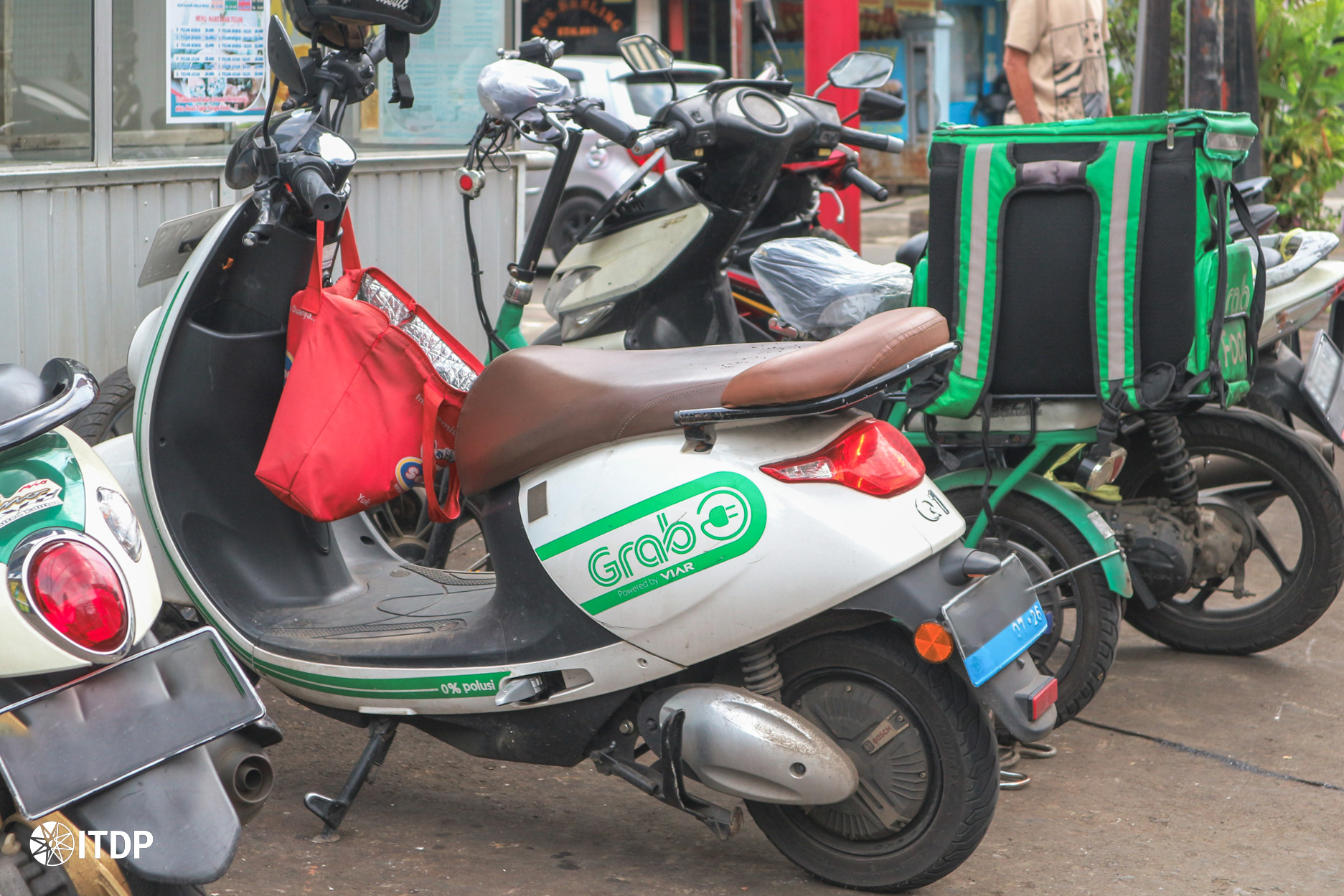 2Wheelers Grab Viar (16)-3